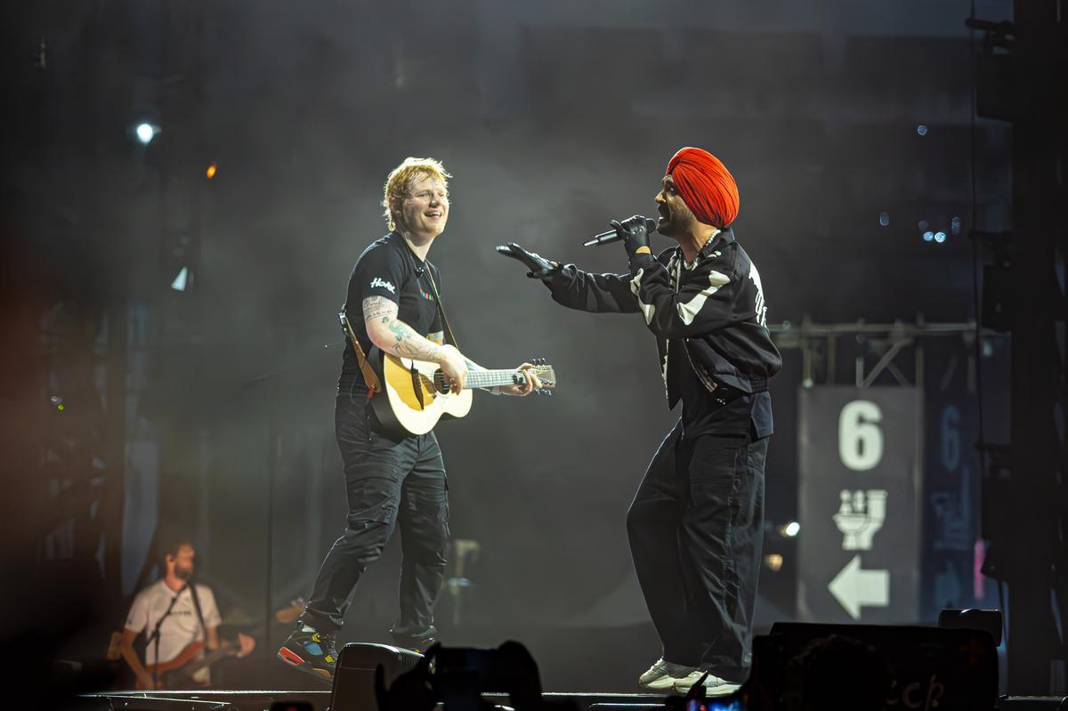 Ed Sheeran with Diljit Dosanjh taking the audience by surprise in his Mumbai concert earlier this year 